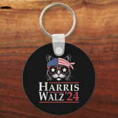 Walz 2024キャッおもしろいト選挙Kamala Harris Tim Wal キーホルダー (正面)