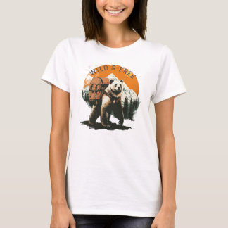 Wander Wild, Trek Free – Hiking Bear T-Shirt Tシャツ