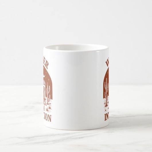 Wander With Intention Desert Wagon Adventure コーヒーマグカップ (中央)