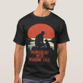 Wanderlust With Wagging Tails ハイキングドッグ レトロ Tシャツ (正面)