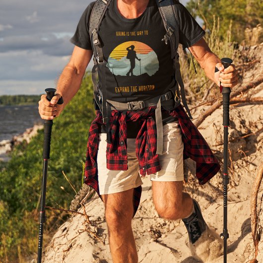 Wandern ist der Weg zur Horizonterweiterung Tシャツ