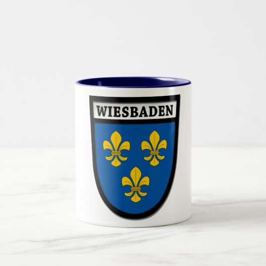 (Wappen)ウィースバーデンの紋章付き外衣0010 ツートーンマグカップ (中央)