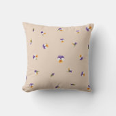 Warm Apricot White Purple Viola Floral Pattern クッション (正面)