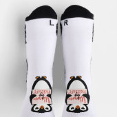 Warm by nature: Adorable Penguin with Playful Text ソックス (上部)