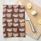 Warm Circle Pattern On Cups Of Coffee キッチンタオル (四つ折り)