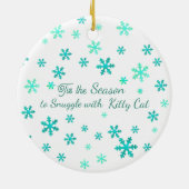 Warm Fuzzies & Winter Flurries Christmas Cat セラミックオーナメント (裏面)