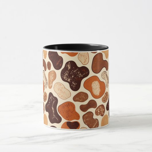 Warm Neutral Abstract Mug – Modern Organic Pattern マグカップ (中央)