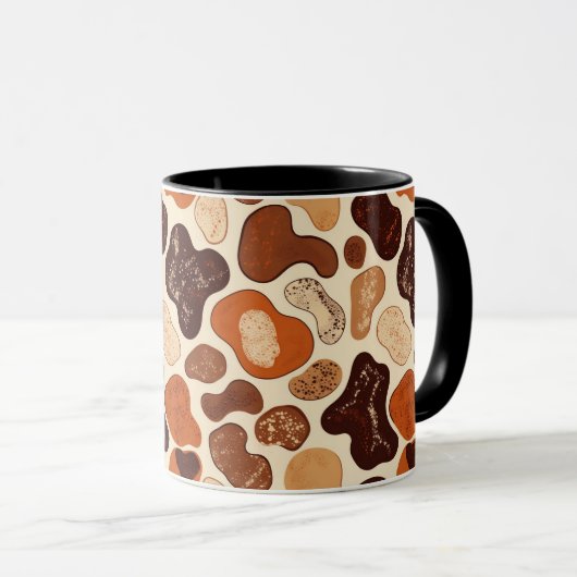 Warm Neutral Abstract Mug – Modern Organic Pattern マグカップ (正面右)