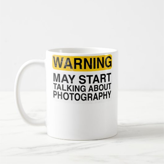 Warning 写真の話をし出すかもしれません - おもしろ コーヒーマグカップ (左)