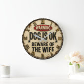 Warning Dog Is OK Beware of the Wife Funny ラージ壁時計 (ホーム)