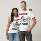 Warning May Mistake Itself for Chihuahua- Mastiff Tシャツ (ユニセックス)