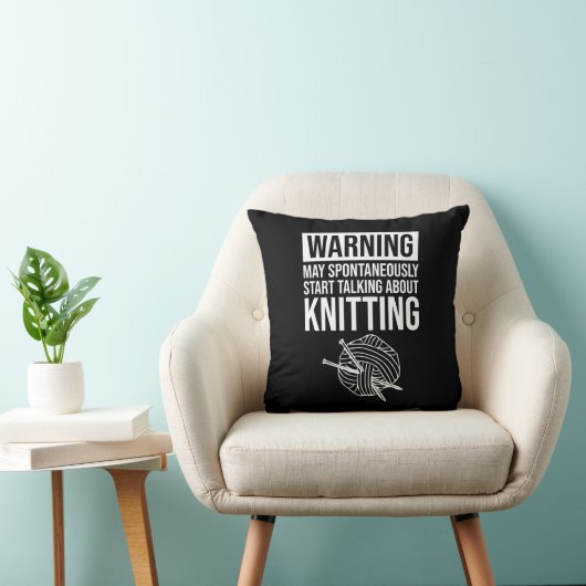 Warning - May Start Talking About Knitting クッション (椅子)
