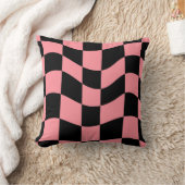 Warped Checkerboard Throw Pillow - Trippy Colorful クッション (ブランケット)