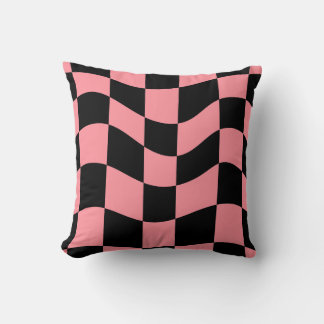Warped Checkerboard Throw Pillow - Trippy Colorful クッション