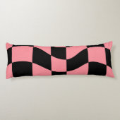 Warped Checkerboard Throw Pillow Trippy Pink Retro ボディピロー (裏面)