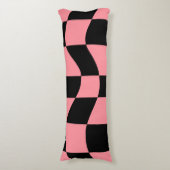 Warped Checkerboard Throw Pillow Trippy Pink Retro ボディピロー (正面縦)