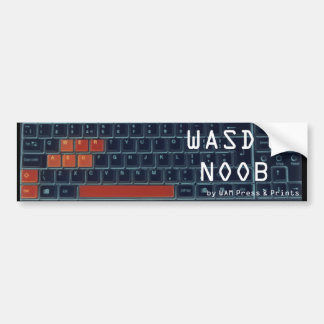 "WASD U NOOB"のバンパーステッカー バンパーステッカー
