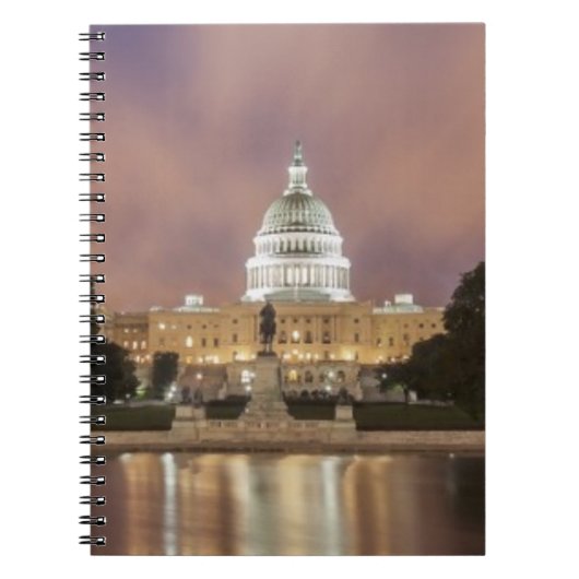 Washington D.C.の国会議事堂の建物 ノートブック (正面)