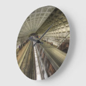 Washington D.C.の地下鉄の駅 ラージ壁時計 (傾斜)