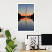 Washington Monument and Reflection at Sunset ポスター (ホームオフィス)