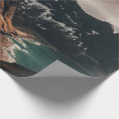 WATを横切る茶色の山の風景写真 ラッピングペーパー (角)