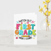 Watch Out 1st Grade Here I Come First Day Back To  カード (黄色い花)