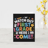 Watch Out First Grade Here I Come 1st Grade Back T カード (黄色い花)