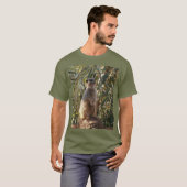 Watchful Sentinel: Meerkat On Lush Green Backdrop Tシャツ (正面フル)