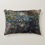 Water Garden at Giverny, France by Claude Monet アクセントクッション<br><div class="desc">Water Garden at Giverny by Claude Monetは、フランスのGivernyにある彼の家にある素晴らしMonet's gardenの池の中の《植物》スイレンを特集したヴィンテージ印象主義のアート自然だ絵画。250以上の《植物》スイレンの花の絵のシリーズは絵を描、モネは彼の人生の最後の30年の間に。アーティストについて：クロード・モネ(1840-1926)は印象派の運動の創始者であフランスのり絵画、その絵画の大部分は「空中に浮かぶ」（野外に浮かぶ）スタイル印象派の風景である。</div>