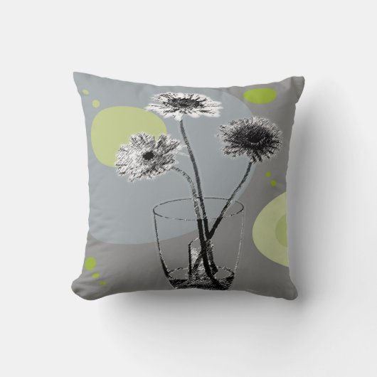 Water Glass Flowers – Pastel Pop Art  Throw Pillow クッション (正面)