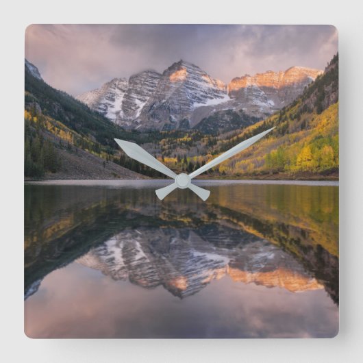 Water | Maroon Bells Colorado スクエア壁時計 (正面)
