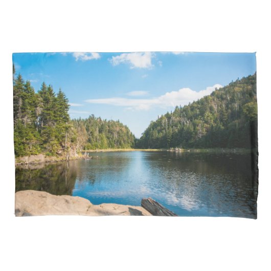 Water | Spruce Lake Quebec, Canada 枕カバー (正面)