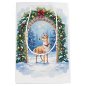 Watercolor Azawakh Snowy Stone Arch Christmas ミディアムペーパーバッグ (正面)