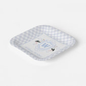 Watercolor Blue Stork Gingham Monogram Crest ペーパープレート (傾斜あり)