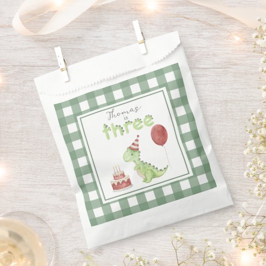 Watercolor Dinosaur 3rd birthday フェイバーバッグ (クリップ留めされた状態)