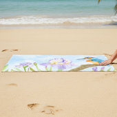 Watercolor Kingfisher with Purple Irises ビーチタオル