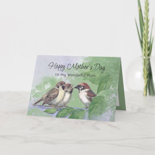 Watercolor Mother Sparrow Feeding Chicks カード (正面)