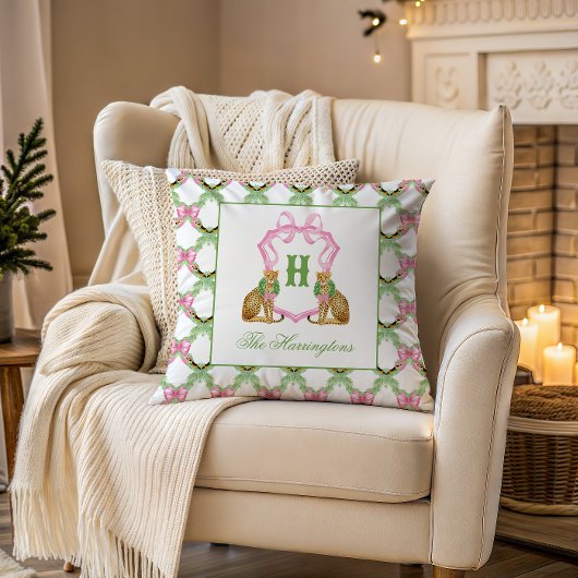 Watercolor Preppy Leopard Christmas Monogram Crest クッション