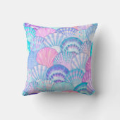 Watercolor sea shell seamless pattern. Hand drawn クッション (裏面)