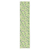 Watercolor violets on honey dew ショートテーブルランナー (正面)