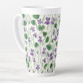 Watercolor violets on off white カフェラテマグ (左アングル)