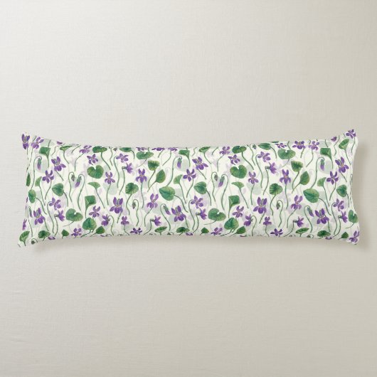 Watercolor violets on off white ボディピロー (正面)