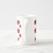 Watercolour Red Black White Floral  ボーンチャイナマグカップ (裏面)