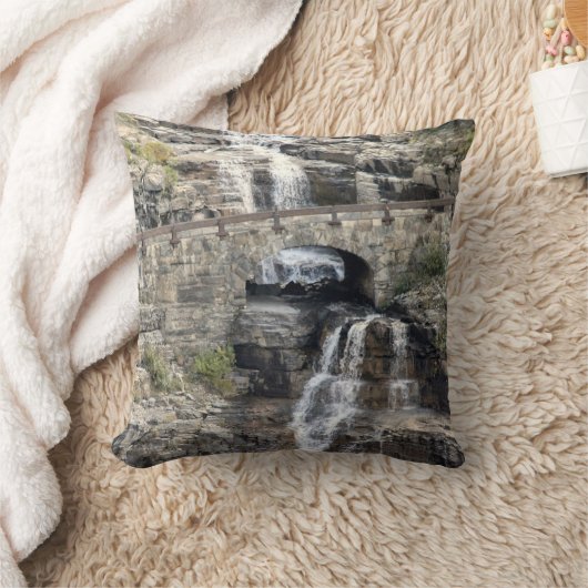 Waterfall At Glacier National Park クッション (ブランケット)