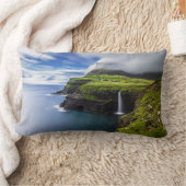 Waterfalls | Faroe Islands, Denmark ランバークッション (ブランケット)