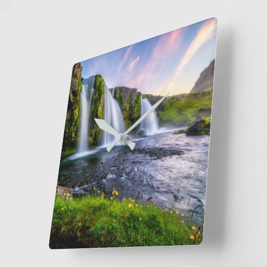Waterfalls | Kirkjufellsfoss, Iceland スクエア壁時計 (傾斜)