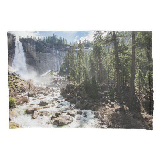Waterfalls | Nevada Fall, Yosemite, CA 枕カバー (正面)