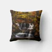 Waterfalls | New England Connecticut クッション (裏面)