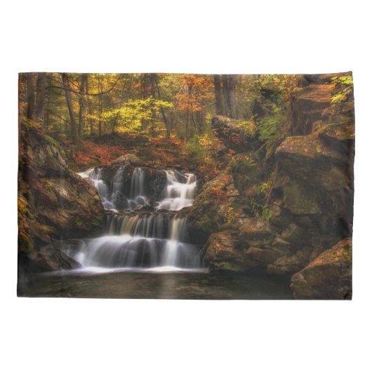 Waterfalls | New England Connecticut 枕カバー (裏面)