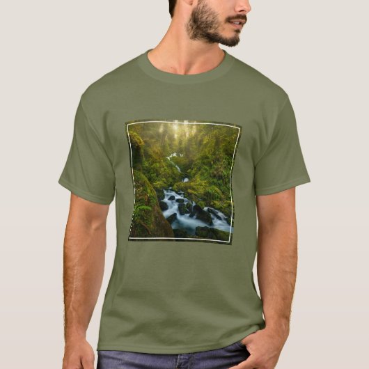 Waterfalls | Olympic National Park, Washington Tシャツ (正面)